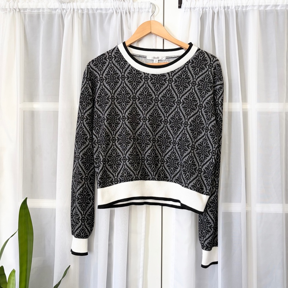 ANM Damask Tapestry Jacquard Ribbed Trim Long Sleeve Top Size Medium